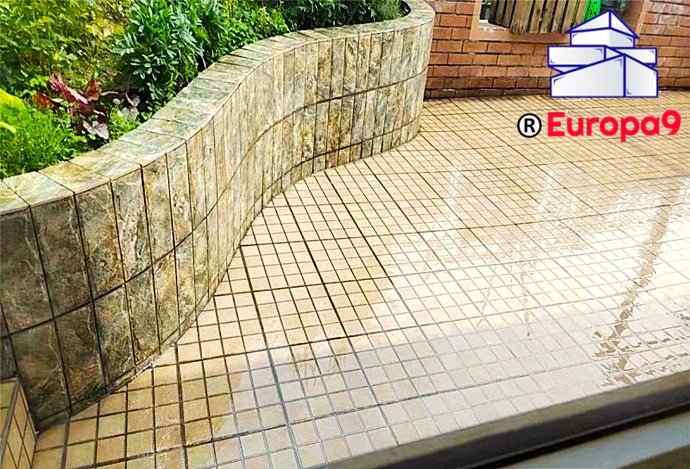 Reforma experta de terrazas impecables por Europa 9 en Valencia.